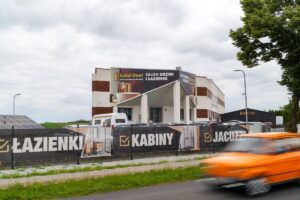 Nowoczesny salon łazienek 02