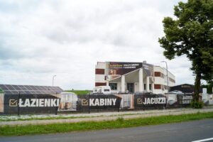 Nowoczesny salon łazienek 03