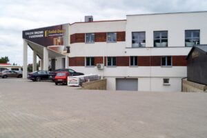 Nowoczesny salon łazienek 04